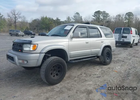 2000 Toyota 4Runner Limited V6 z USA, uszkodzony, nr VIN JT3GN87R5Y0137258